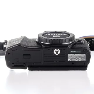 olympus-om-d-e-m10-mark-ii-camera-sc-6070-used-06a91667a549b4.jpg