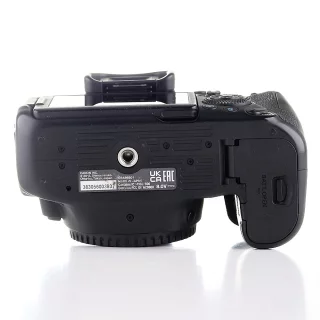 canon-eos-90d-camera-sc-max-26000-used-06a952c44edba6.jpg