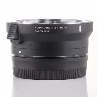 Sigma Mount Converter MC-11 (Canon EF - Sony E) (käytetty)