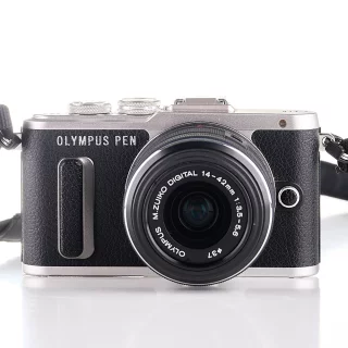 Olympus PEN E-PL8 + 14-42mm (sc. 5340) (käytetty)