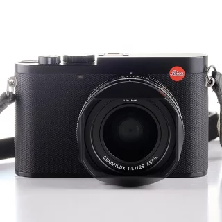 leica-q3-camera-used-06a9fafd91c434.jpg