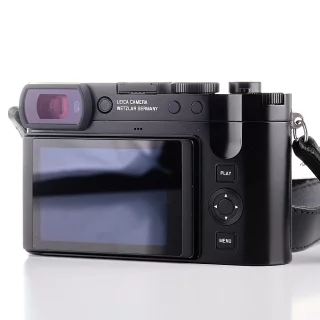 leica-q3-camera-used-06a9fafd9651bd.jpg