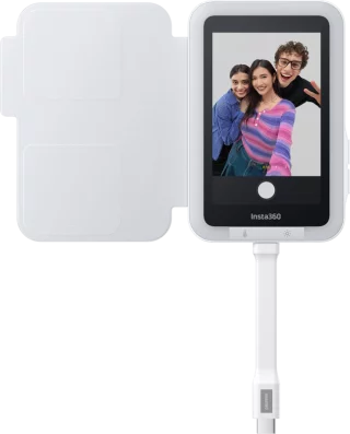 insta360-snap-selfie-screen-with-light-06a96b774eb899.webp