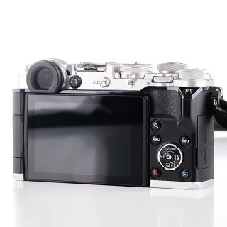 olympus-pen-f-camera-sc-7590-06a97c51d889fb.jpg