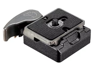 Manfrotto 323 pikakiinnityslevyadapteri ja 200PL-pikalevy