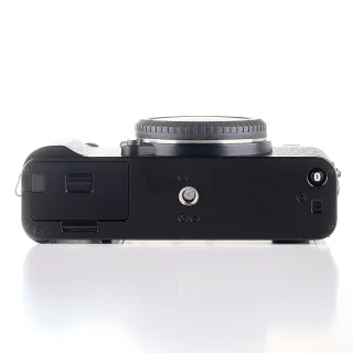 fujifilm-x-e5-camera-sc-1290-warranty-used-06a98252b9fb75.jpg