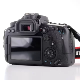canon-eos-90d-camera-sc-max-20000-used-06a99274f494eb.jpg