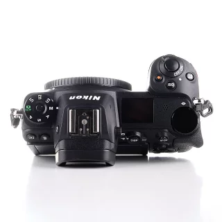 nikon-z6-camera-sc-101360-used-06a9e8d1c01473.jpg