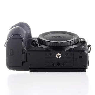 nikon-z6-camera-sc-101360-used-06a9e8d1c1ef31.jpg