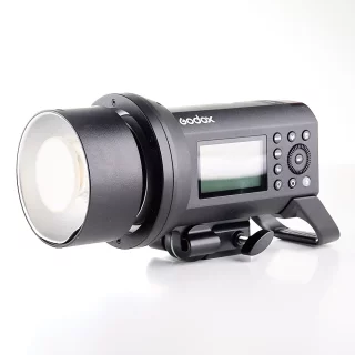 Godox AD400 Pro -akkukäyttöinen salama (käytetty)