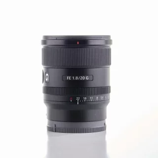 Sony E 20mm f/1.8 G -objektiivi (käytetty)