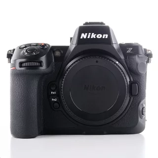 Nikon Z8 -kamera (sc. 17600) (käytetty)