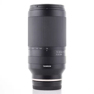 Tamron 70-300mm f/4.5-6.3 Di III RXD -objektiivi (Sony FE) (takuu) (käytetty)