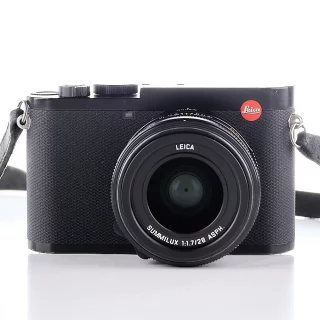 Leica Q2 camera (used)