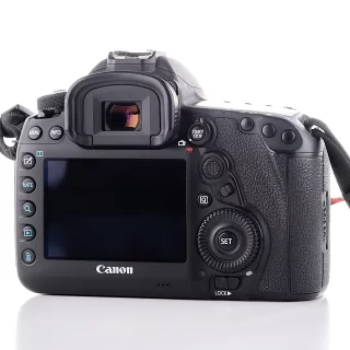 canon-eos-5d-mark-iv-camera-sc-56200-used-06abe1b41de466.jpg