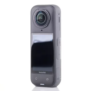 insta360-x5-essentials-bundle-360-action-camera-used-warranty-06abe1ffd9268b.jpg