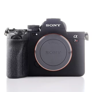 Sony A7R V -kamera (sc. 13410) (käytetty)