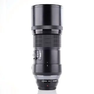 olympus-mzuiko-digital-ed-300mm-f4-is-pro-lens-used-06ac38cec59770.jpg
