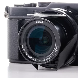 panasonic-lumix-lx100-ii-camera-used-06ac391c87746a.jpg