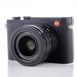 leica-q3-camera-used-incl-vat-06ac4a62605276.jpg