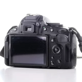 nikon-d5100-18-55mm-sc-49520-used-06ac4cdb0f0abb.jpg