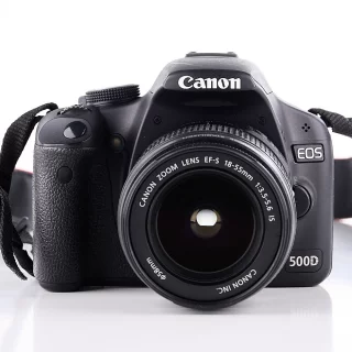 Canon EOS 500D + 18-55mm (käytetty)
