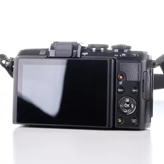 olympus-pen-e-pl7-14-42mm-sc-1990-used-06ac7663831b49.jpg
