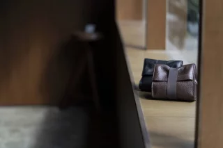 artisan-artist-acam-78-leather-pouch-l-brown-06ac8a9d423de6.jpg