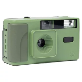 long-weekend-35mm-film-camera-moss-green-06ac9ed23071d6.jpg