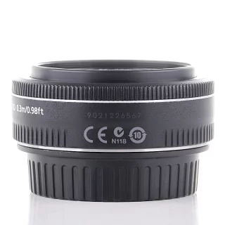 canon-ef-40mm-f28-stm-lens-used-06acf32b86b40a.jpg