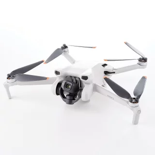 DJI Mini 3 Fly More Combo + RC Remote -drone (käytetty)
