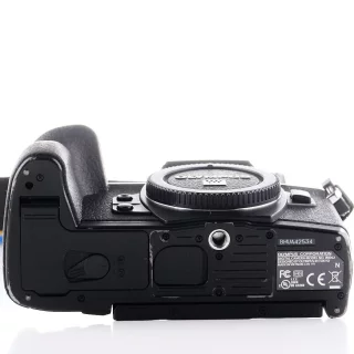 olympus-om-d-e-m1-mark-ii-camera-sc-1170-used-06ad08e919ecef.jpg