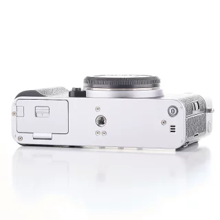 fujifilm-x-e5-camera-sc-7960-warranty-used-06ad228e0d42c2.jpg