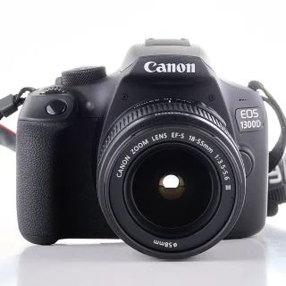 Canon EOS 1300D + 18-55mm (sc. 60) (käytetty)