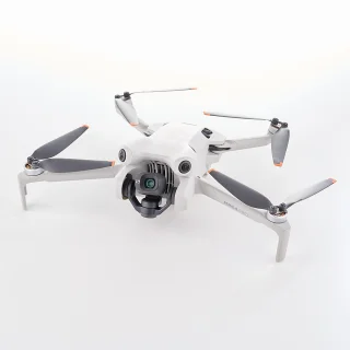 DJI Mini 4 Pro Fly More Combo + RC2 Remote (käytetty)