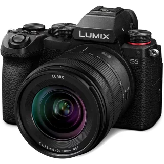 Panasonic Lumix S5 + 20-60mm kit