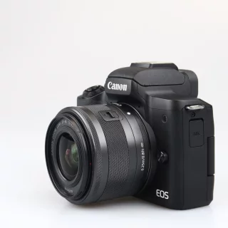 canon_eos_m50_mark_ii_15_45mm_kit_musta_kaytetty-064da14e3d77e7.jpg