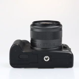canon_eos_m50_mark_ii_15_45mm_kit_musta_kaytetty-064da14e6717a6.jpg