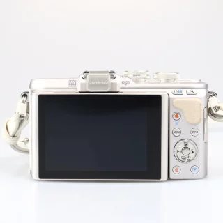 olympus_pen_e_pl8_14_42mm_ez_kit_sc_n_57845_kaytetty-064dcbbe0a3df9.jpg