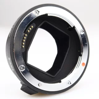 myyty_sigma_mount_converter_mc_11_canon_ef_sony_e_kaytett-0658be092946c2.jpg