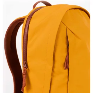 moment_everything_backpack_17l_keltainen-0664718077bc54.jpg