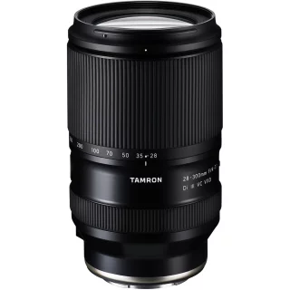 Tamron 28-300mm f/4-7.1 Di III VC VXD (Sony FE) -objektiivi