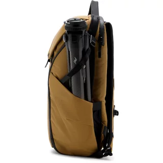 peak-design-everyday-backpack-20l-v2-coyote-066d016edf2bf5.jpg