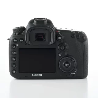 canon-eos-7d-30-450-kaytetty-066d98324e186e.jpg