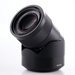 myyty-sony-fe-zeiss-sonnar-t-za-55mm-f18-kaytetty-066fb9e3c62703.jpg