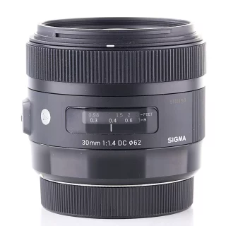 sigma-30mm-f14-dc-hsm-art-canon-ef-s-kaytetty-066fe753599aa5.jpg