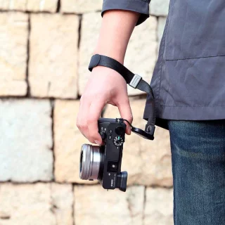 smallrig-2398-wrist-strap-for-camera-rannehihna-06707c71cb26a1.jpg