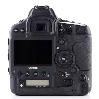 canon-eos-1d-x-mark-iii-runko-sc-max-11000-kaytetty-06740570a855b5.jpg